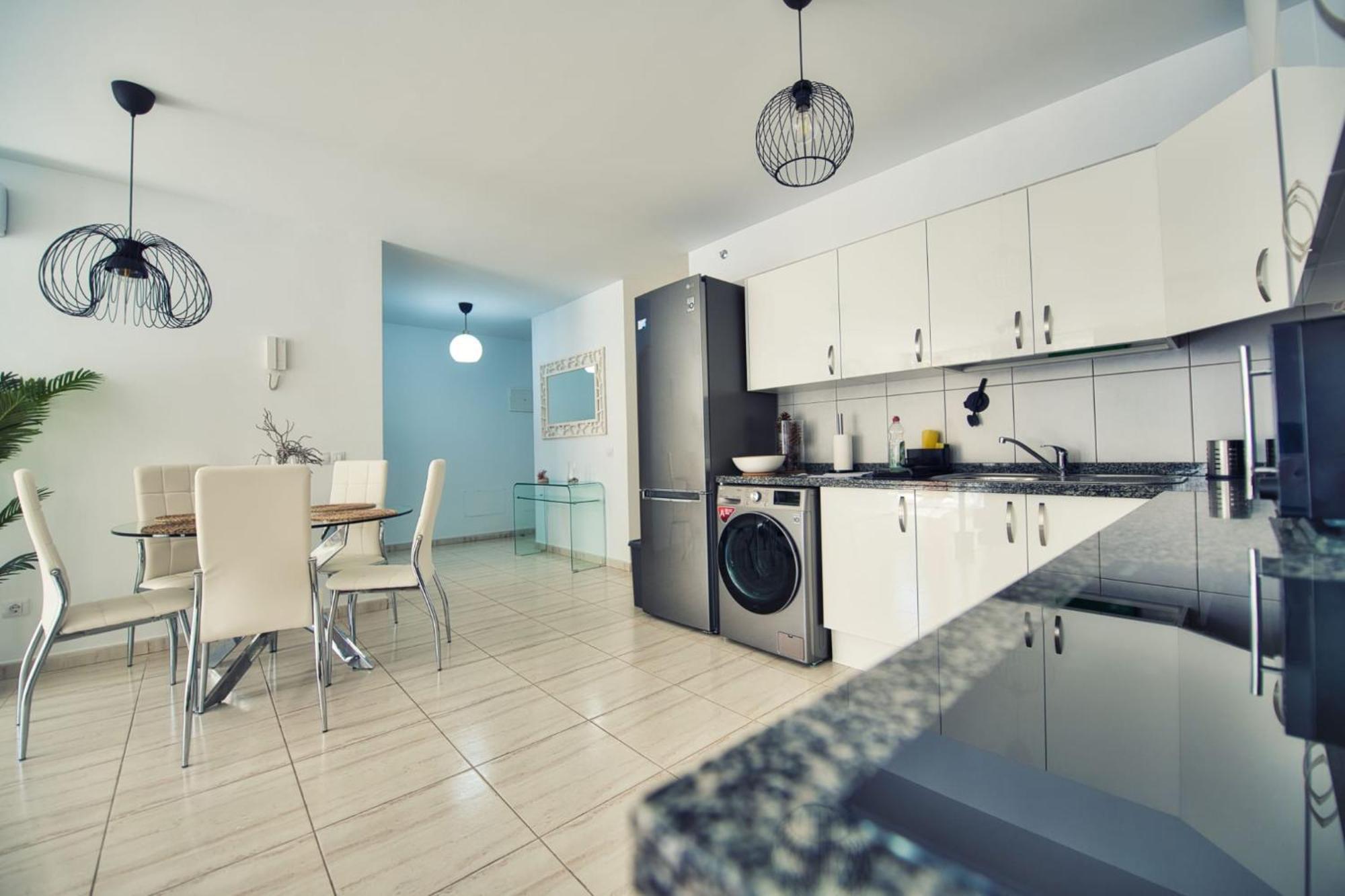 Ocean View Perfect Sunset Apartment, 4 Rooms 137M2, Wifi & Bbq San Miguel de Abona Buitenkant foto